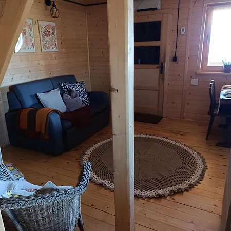 Dom Nad Stawem Z Balia Hébergement de vacances *