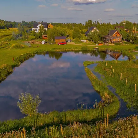 Dom Nad Stawem Z Balia Hébergement de vacances *