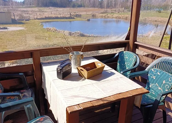 Dom Nad Stawem Z Balia